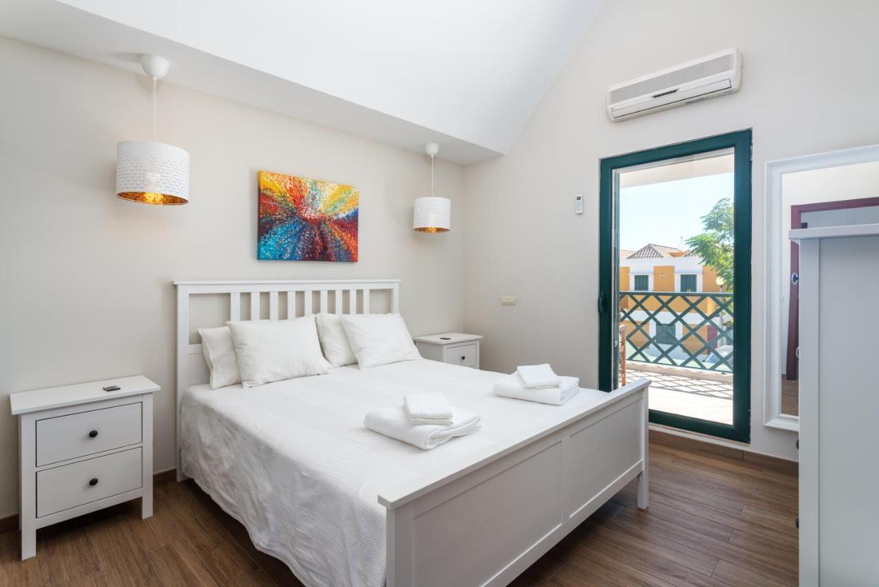 Holiday House In Elite Residential Area Of Faro Exterior photo